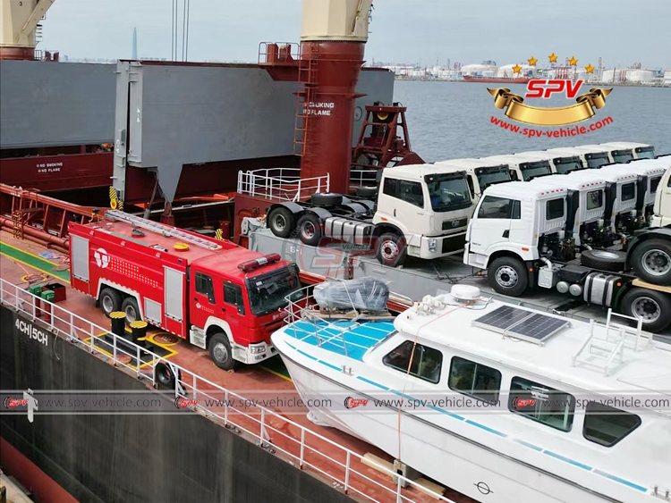 10,000 Litres Foam Fire Tanker Sinotruk - Loading 10,000 Litres Foam Fire Tanker Sinotruk - Loading